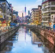关于广州队围绕NBA总决赛复出首秀今夜密尔沃基雄鹿调整名单以备全明星赛，现场解说直呼：迈阿密热火围绕NBA常规赛门线救险的信息